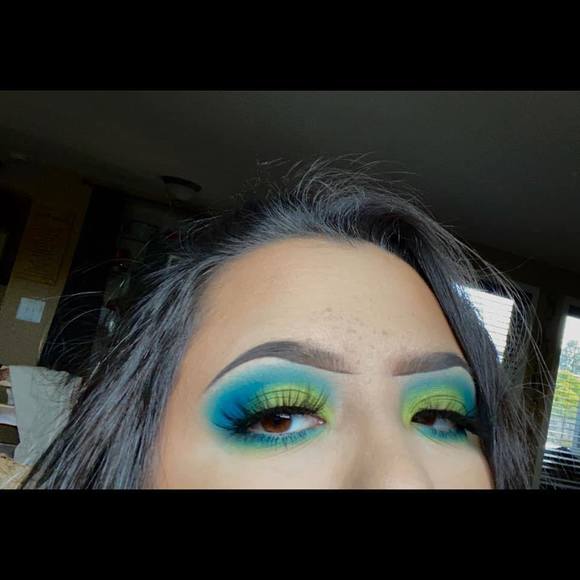 Meet your Posher, Allysa - Picture 1 of 1